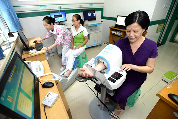 ����С�ݵľC�Ͻ�����������(w��)����^(q��)��Ѫ�������������ÿ϶�